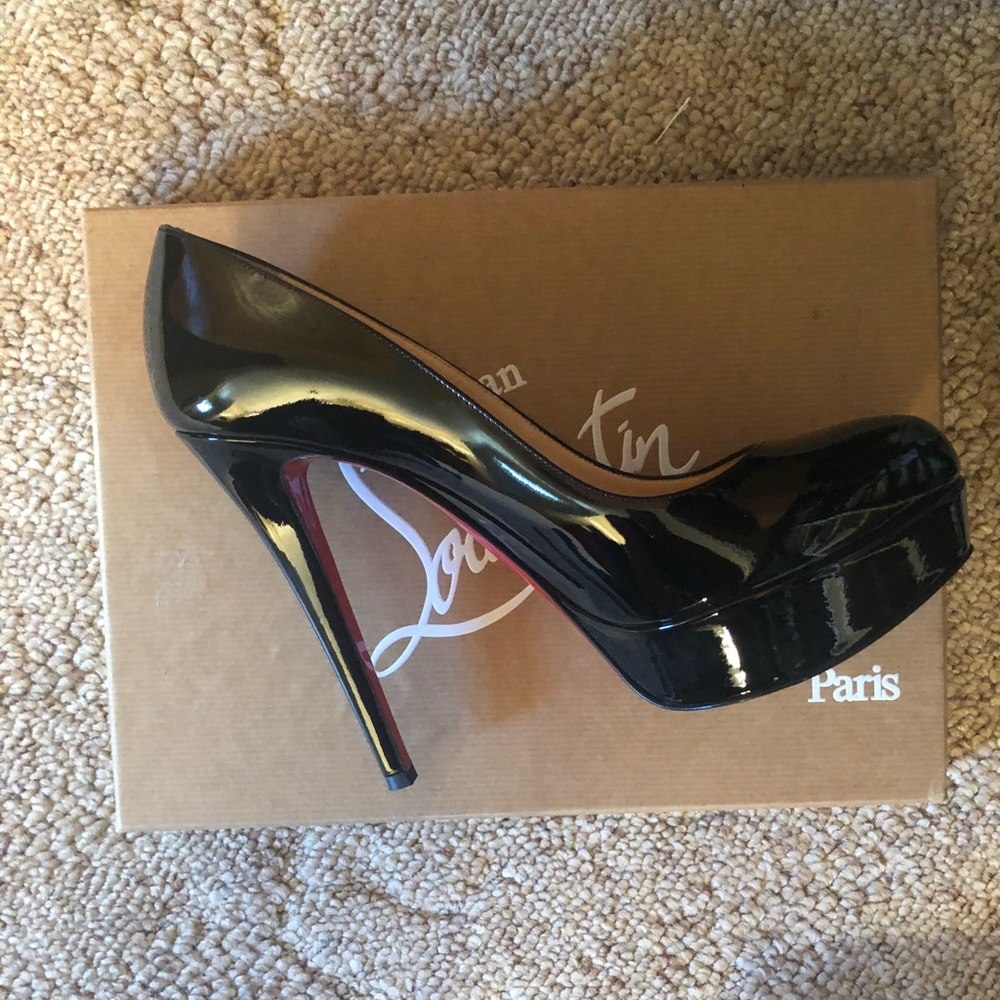 ******Sold******* Louboutin Patent Leather Shoes
